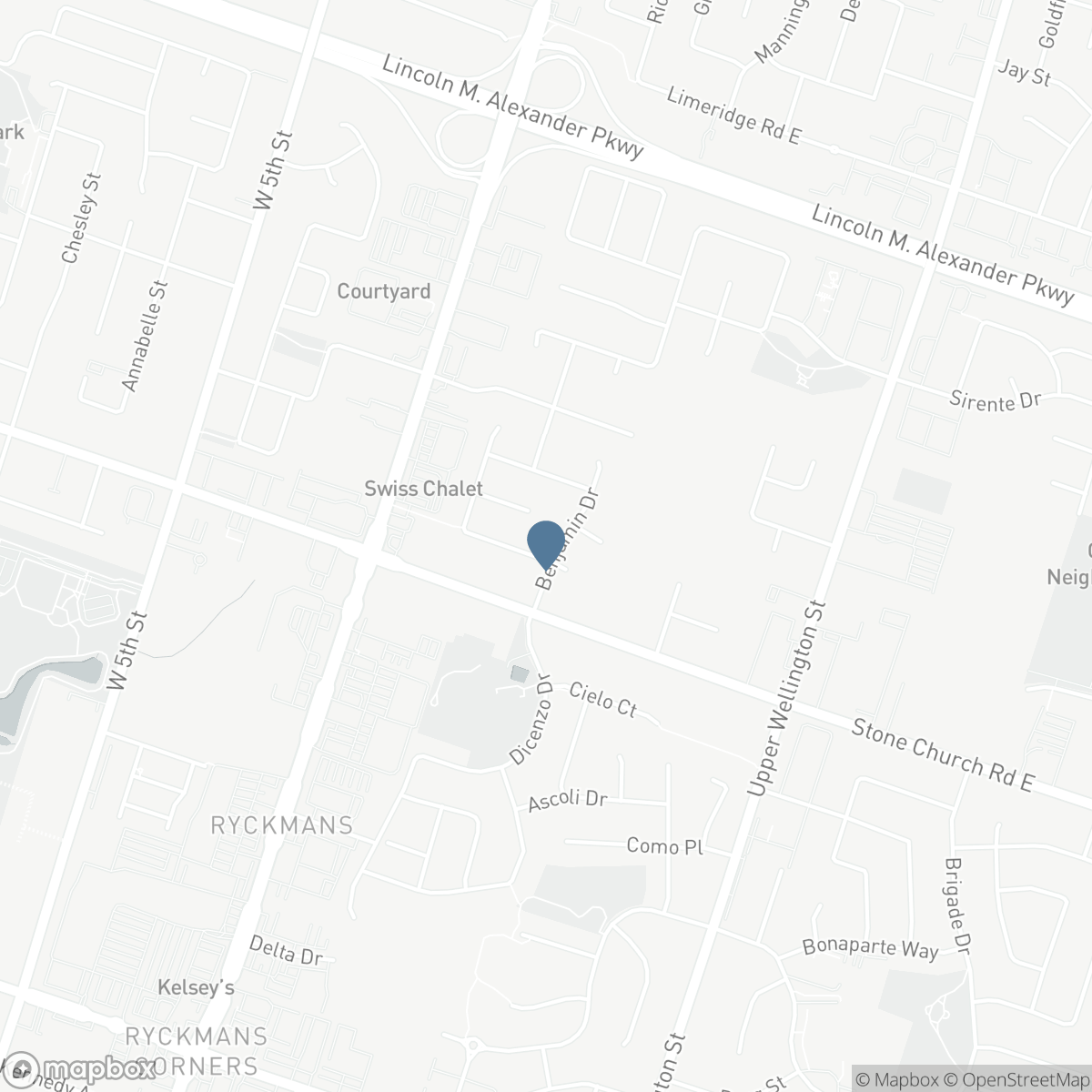 68 BENJAMIN Drive, Hamilton, Ontario L9A 5K1